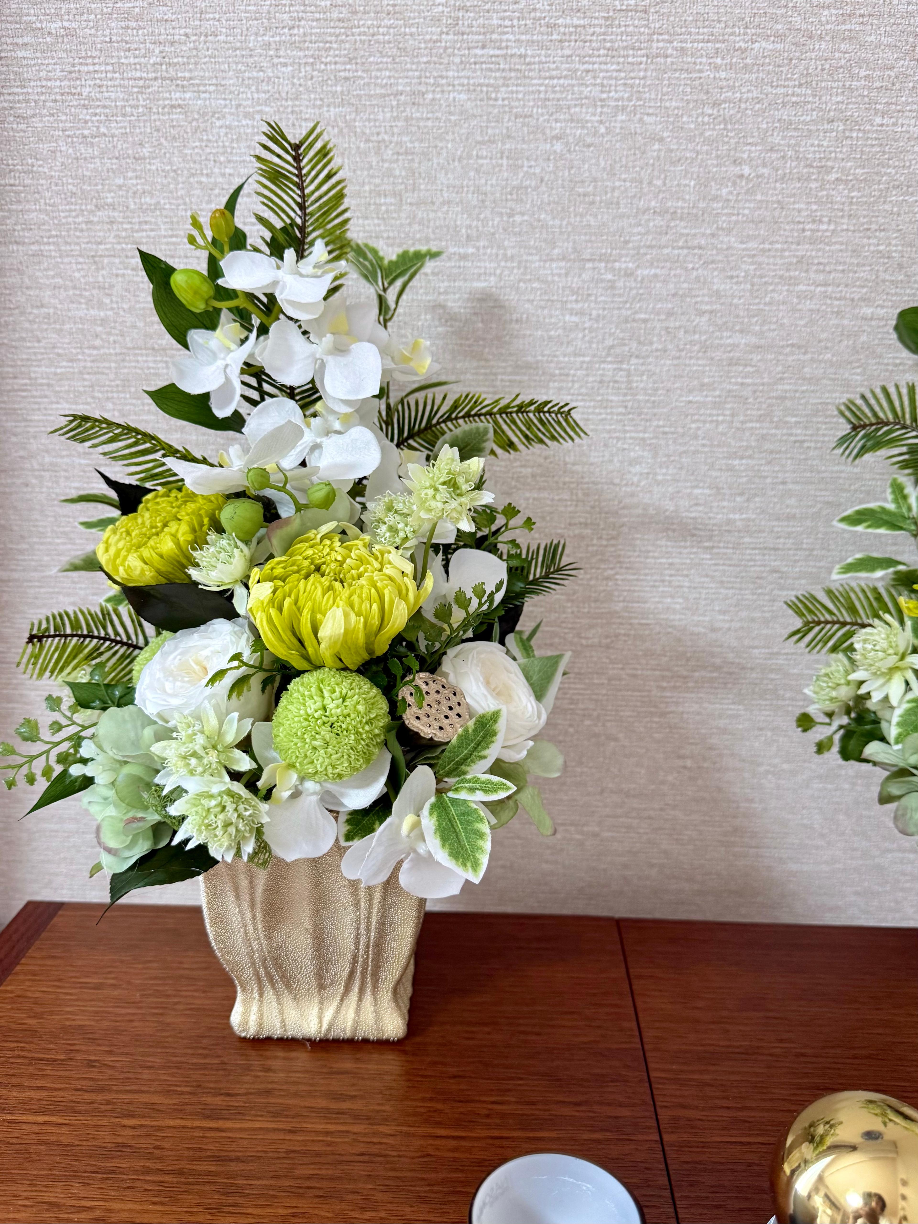雅......お供えのお花　お悔やみ　仏事　お盆　お彼岸1枚目の画像